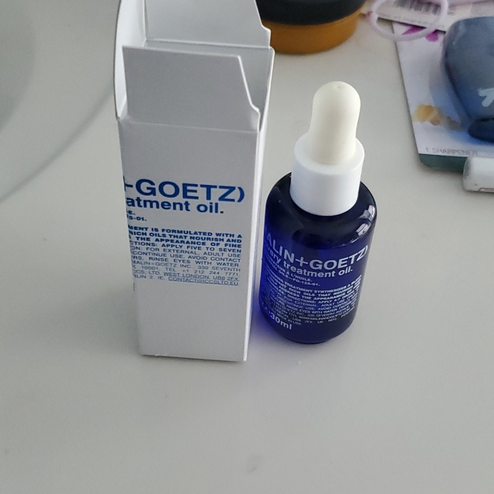 Malin and Goetz recovery oil for face less wrinkle